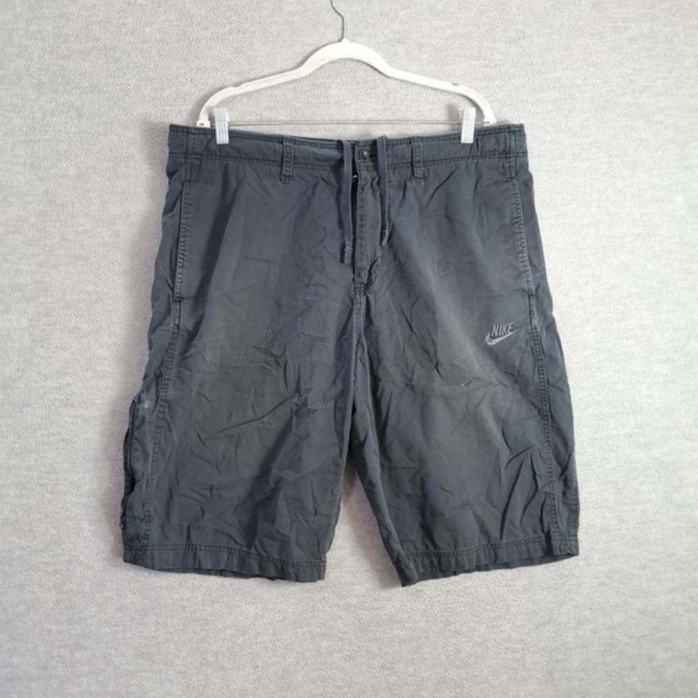 VINTAGE Nike Men Shorts XL Black Chino Swoosh Logo Sportswear Drawstring Pockets